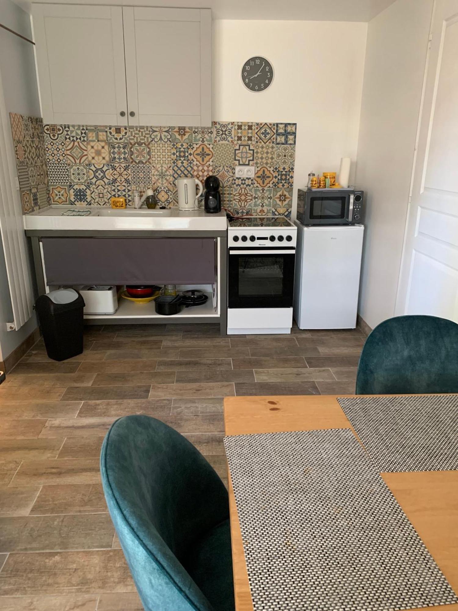 Saint-Christol-lès-Alès Appartement Rez De Chaussee Maison Independant Avec Piscine מראה חיצוני תמונה